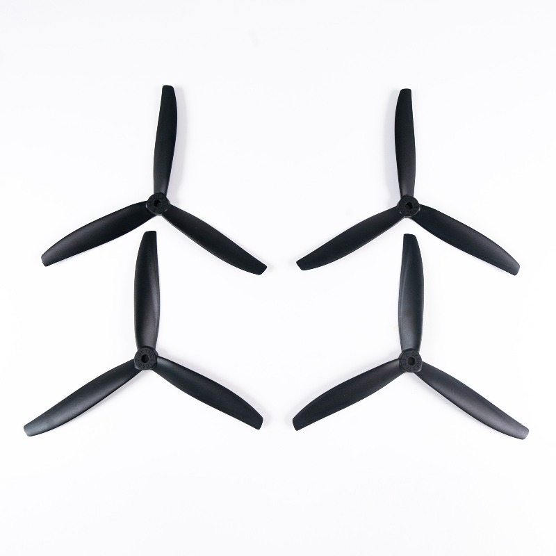 Model Airplane Plastic - ใบพัด 7X4X3 7040 ขนาด 7 นิ้ว
