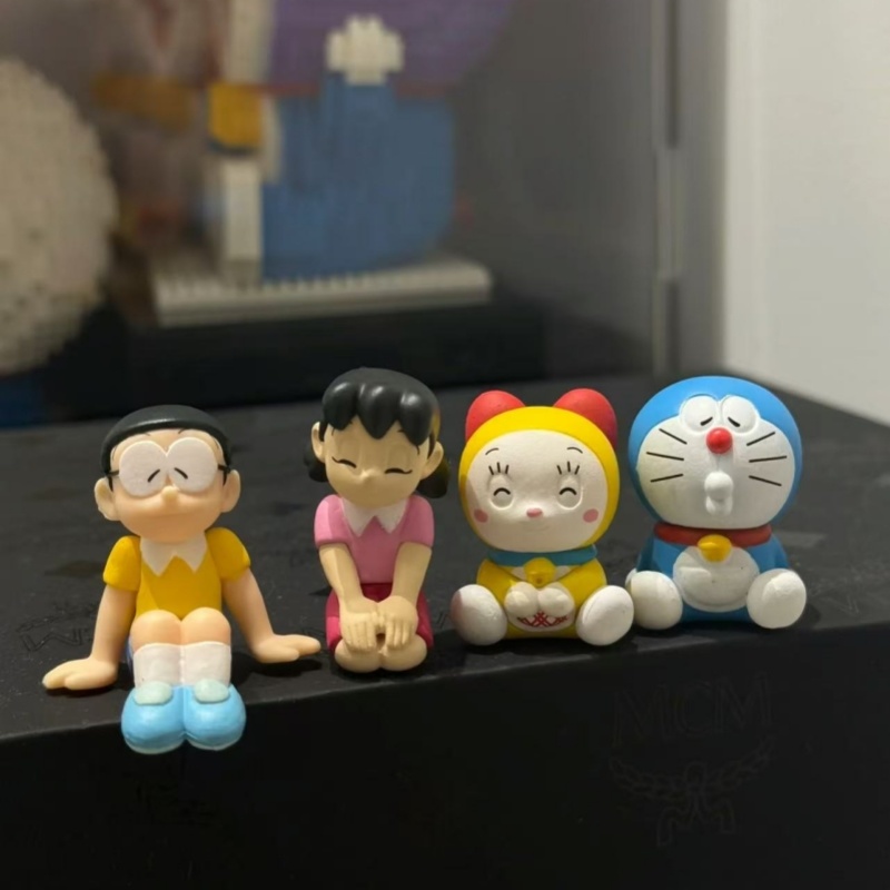Capsule Toy Gashapon - ของแท้แบนได้ กาชาปองแคปซูลอะนิเมะตุ๊กตาการ์ตูนน่ารักโดราเอมอนท่านั่งที่ 90 แอ็คชั่นฟิกเกอร์รุ่นเดสก์ท็อปเครื่องประดับ