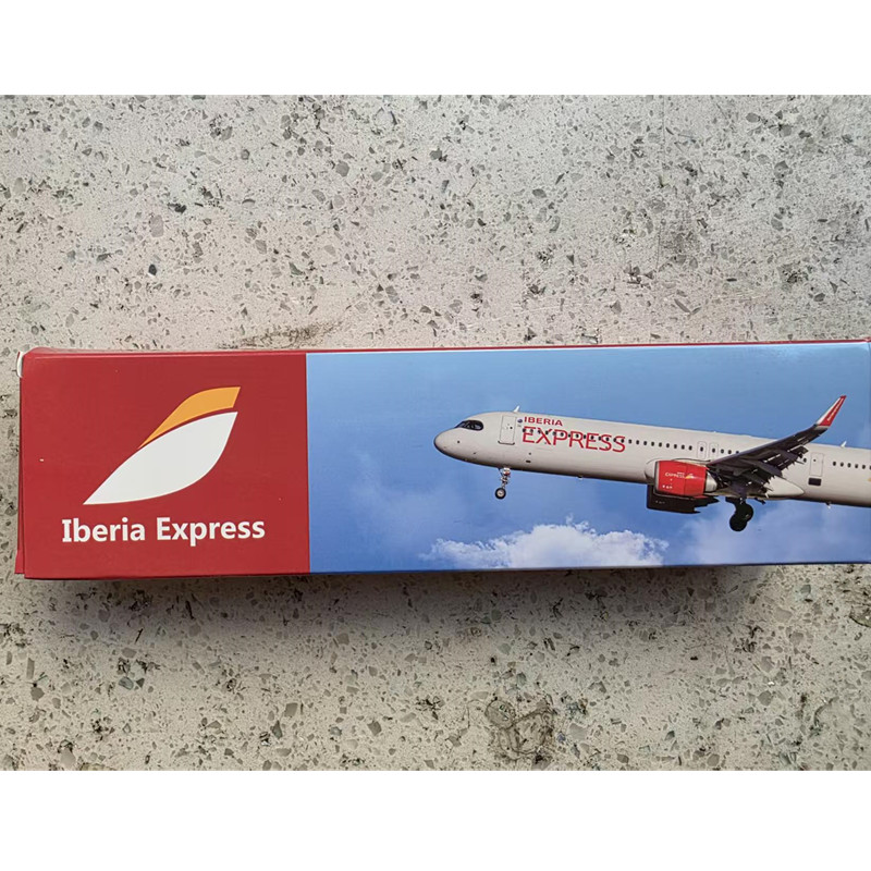 Model Airplane Plastic - โมเดลเครื่องบินพลาสติก ABS รุ่นใหม่ สเกล 1:200 A321NEO